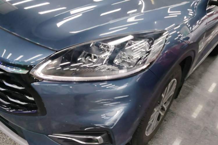 Used Ford Escape 2020 EcoBoost 245 Two-Wheel-Drive Titanium Edition Left Front Headlight