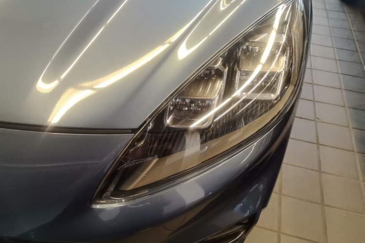 Used Ford Escape 2020 EcoBoost 245 Four-Wheel Drive ST-LINE Deluxe Edition Left Front Headlight