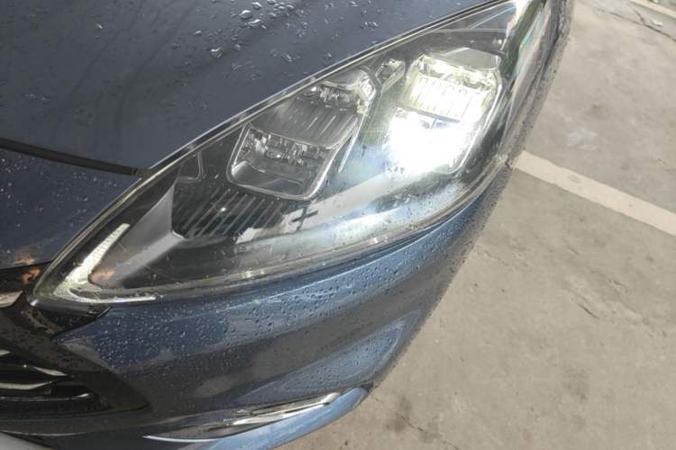 Used Ford Escape 2020 EcoBoost 245 4x4 Enjoyment Model Left Front Headlight