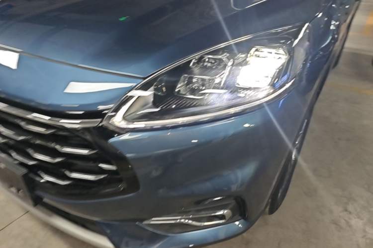 Used Ford Escape 2020 EcoBoost 245 Two-Wheel-Drive Titanium Edition Left Front Headlight