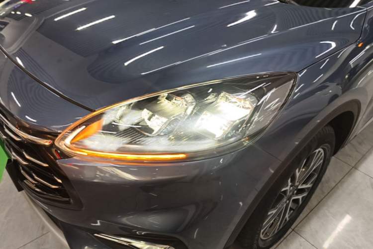 Used Ford Escape 2020 EcoBoost 245 Two-Wheel-Drive Titanium Edition Left Front Headlight