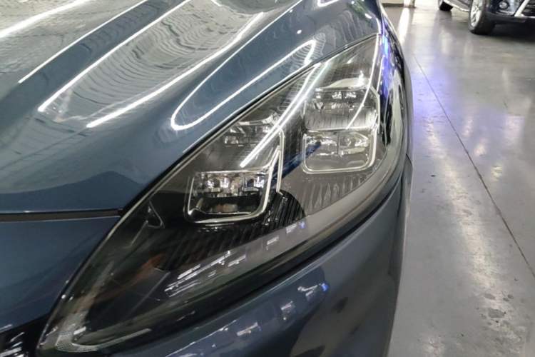Used Ford Escape 2020 EcoBoost 245 Four-Wheel Drive Titanium Edition Left Front Headlight