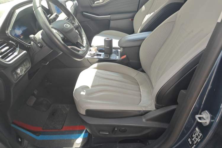 Used Ford Escape 2020 EcoBoost 245 Two-Wheel Drive Smart & Enjoyment Model Left Front Seat
