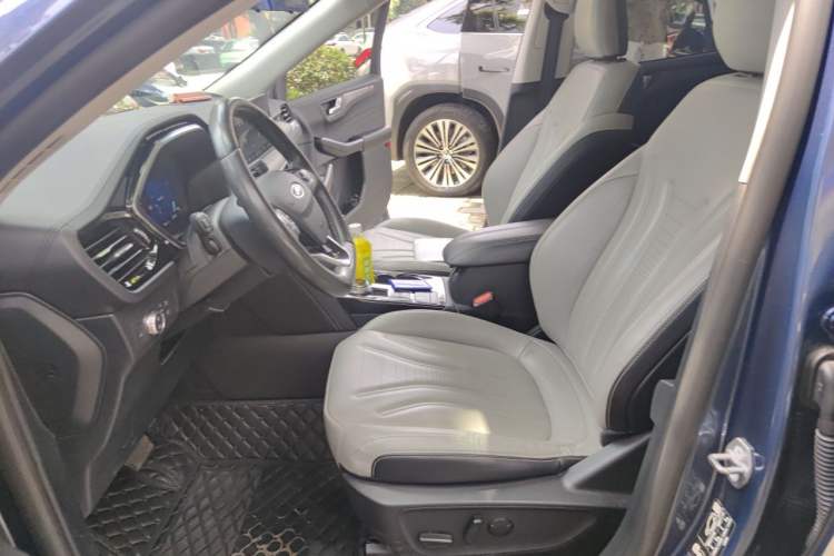 Used Ford Escape 2020 EcoBoost 245 Two-Wheel Drive Smart & Enjoyment Model Left Front Seat