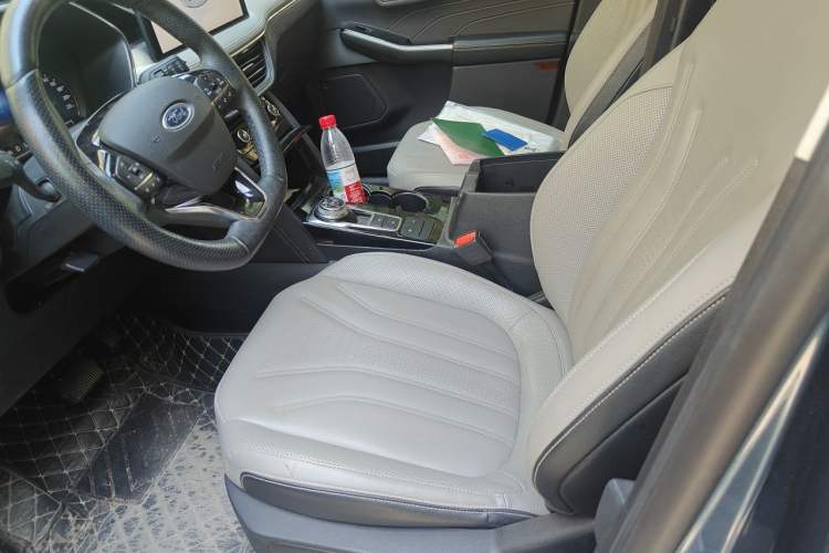 Used Ford Escape 2020 EcoBoost 245 Two-Wheel Drive Smart & Enjoyment Model Left Front Seat