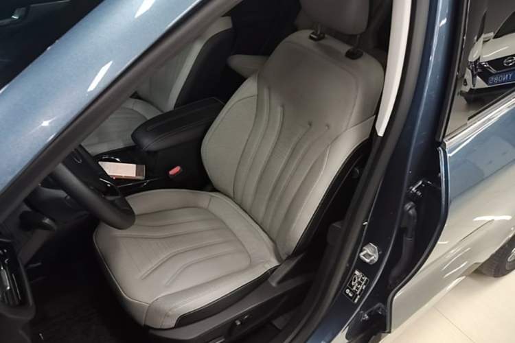 Used Ford Escape 2020 EcoBoost 245 4x4 Enjoyment Model Left Front Seat