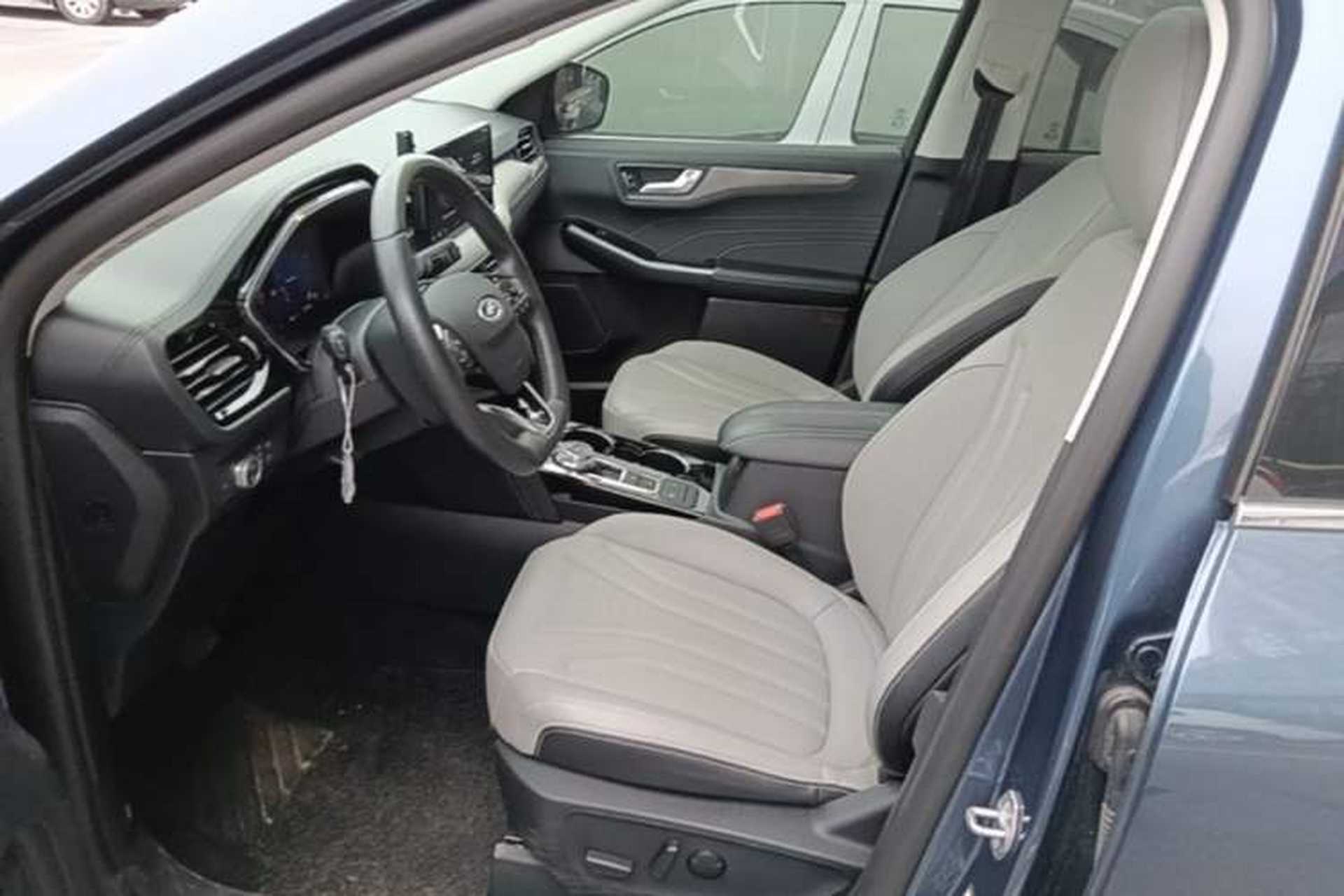 Used Ford Escape 2020 EcoBoost 245 Four-Wheel Drive Luxury Edition Left Front Seat