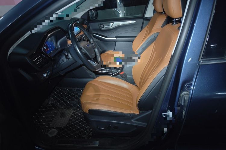 Used Ford Escape 2020 EcoBoost 245 Four-Wheel Drive Luxury Edition Left Front Seat