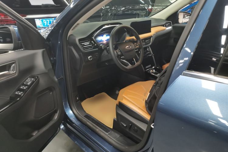Used Ford Escape 2020 EcoBoost 245 Two-Wheel Drive Smart & Enjoyment Model Left Front Seat