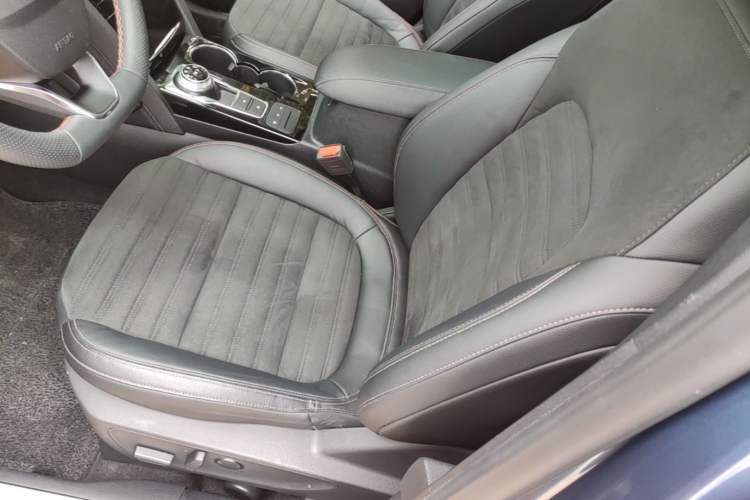 Used Ford Escape 2020 EcoBoost 245 Four-Wheel Drive ST-LINE Deluxe Edition Left Front Seat