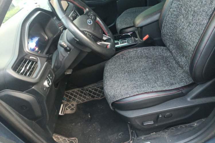 Used Ford Escape 2020 EcoBoost 245 Four-Wheel Drive ST-LINE Deluxe Edition Left Front Seat
