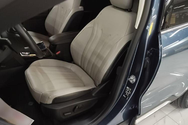 Used Ford Escape 2020 EcoBoost 245 Two-Wheel-Drive Titanium Edition Left Front Seat