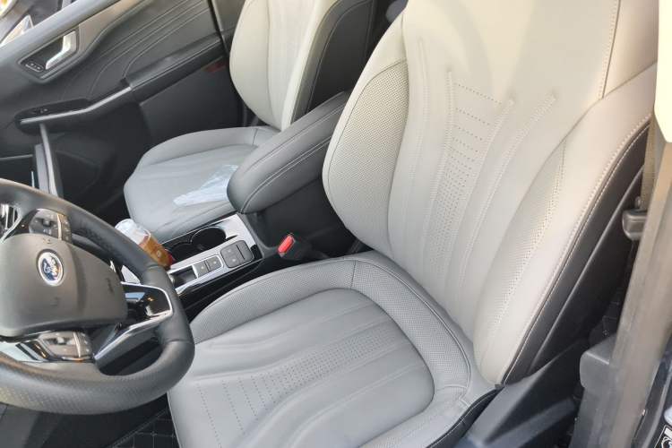 Used Ford Escape 2020 EcoBoost 245 Two-Wheel-Drive Titanium Edition Left Front Seat