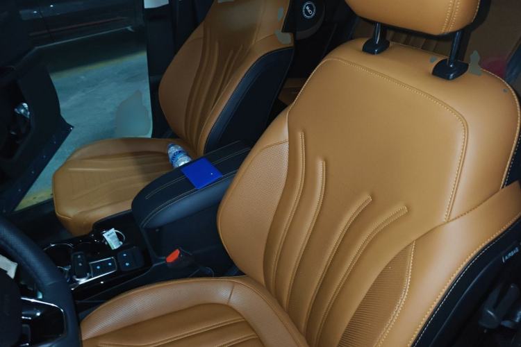 Used Ford Escape 2020 EcoBoost 245 Two-Wheel-Drive Titanium Edition Left Front Seat