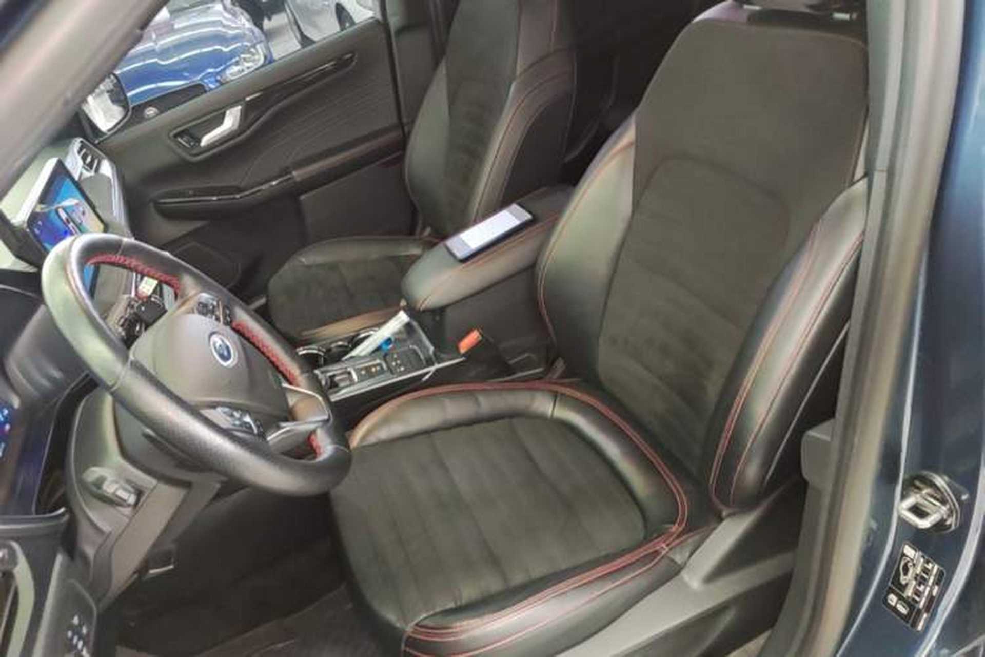 Used Ford Escape 2020 EcoBoost 245 Four-Wheel Drive ST-LINE Deluxe Edition Left Front Seat