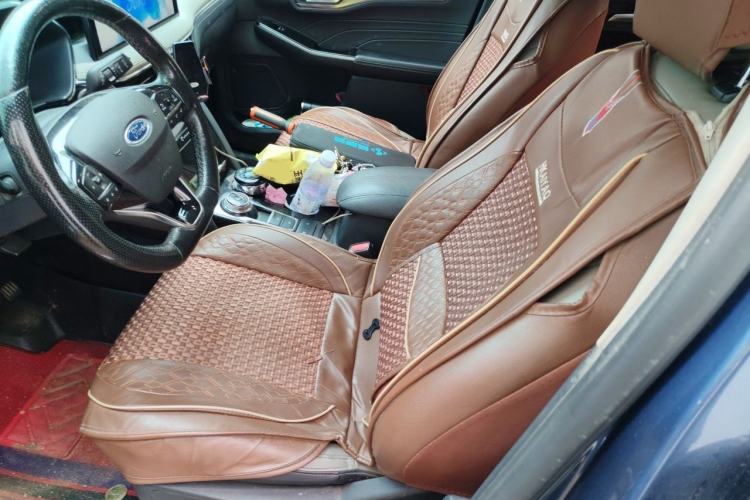 Used Ford Escape 2020 EcoBoost 245 Four-Wheel Drive Luxury Edition Left Front Seat
