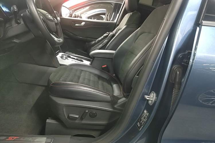 Used Ford Escape 2020 EcoBoost 245 Four-Wheel Drive ST-LINE Deluxe Edition Left Front Seat