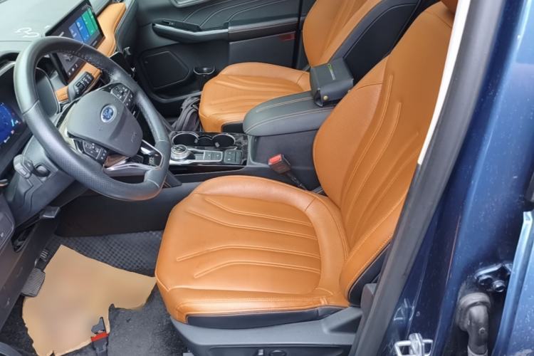 Used Ford Escape 2020 EcoBoost 245 Four-Wheel Drive Luxury Edition Left Front Seat