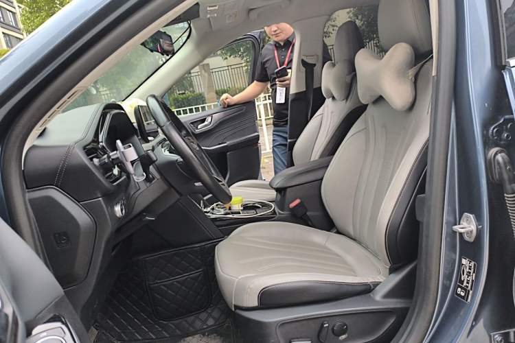 Used Ford Escape 2020 EcoBoost 245 Two-Wheel-Drive Titanium Edition Left Front Seat