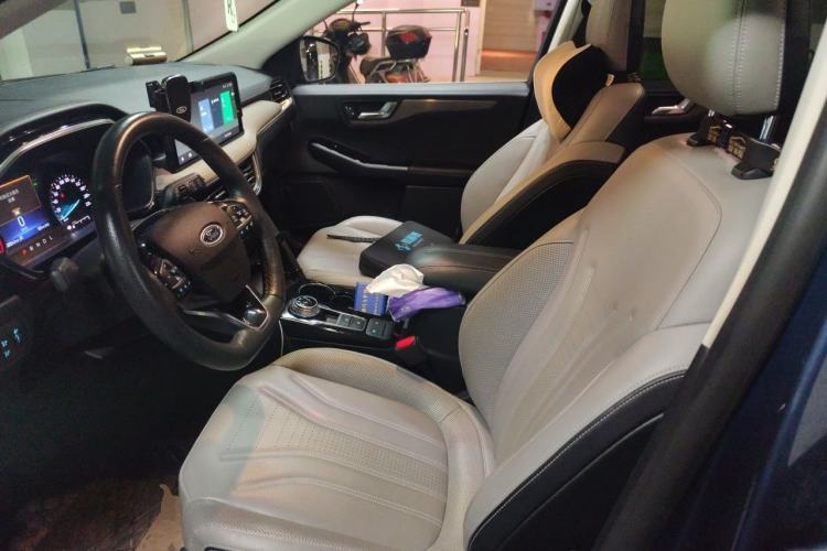 Used Ford Escape 2020 EcoBoost 245 4x4 Enjoyment Model Left Front Seat