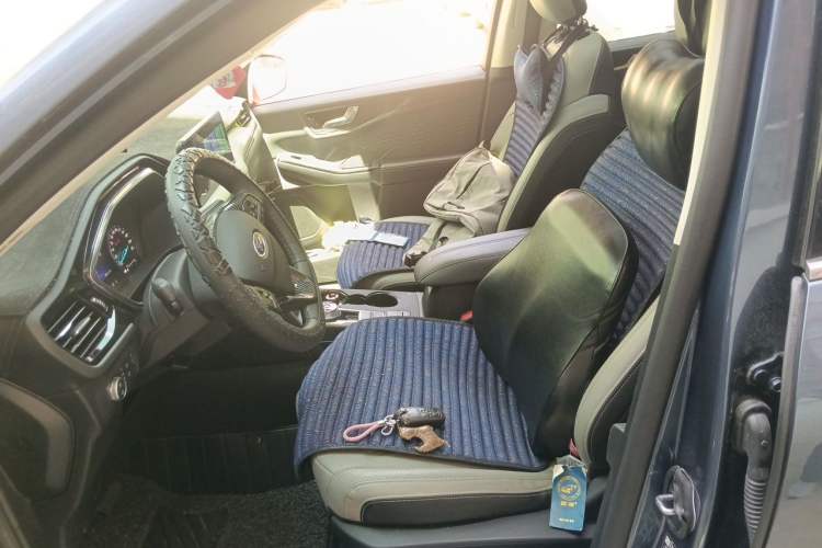 Used Ford Escape 2020 EcoBoost 245 Two-Wheel Drive Smart & Enjoyment Model Left Front Seat
