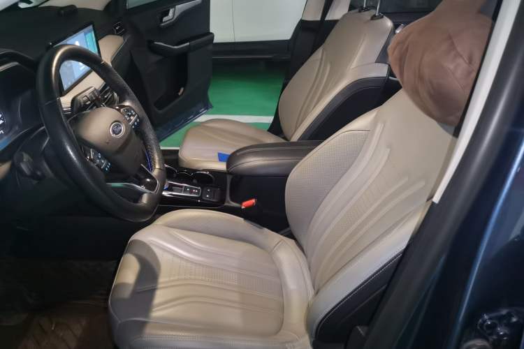 Used Ford Escape 2020 EcoBoost 245 Four-Wheel Drive Titanium Edition Left Front Seat