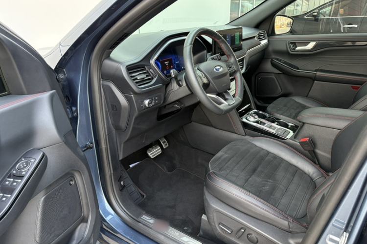 Used Ford Escape 2020 EcoBoost 245 Four-Wheel Drive ST-LINE Deluxe Edition Left Front Seat