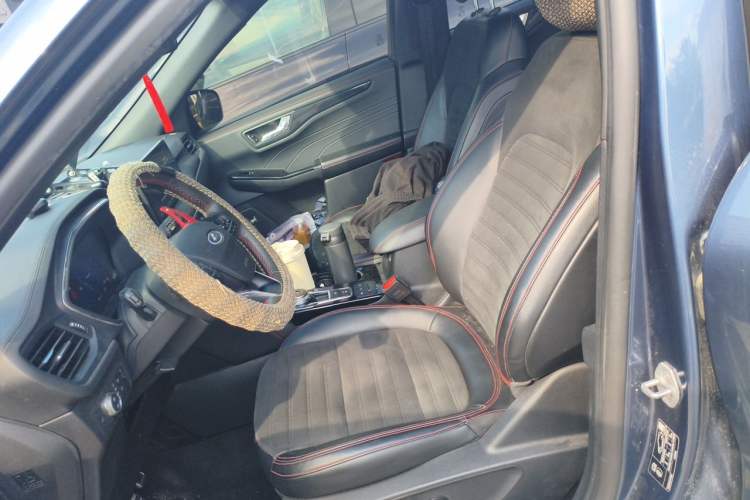 Used Ford Escape 2020 EcoBoost 245 Four-Wheel Drive ST-LINE Deluxe Edition Left Front Seat