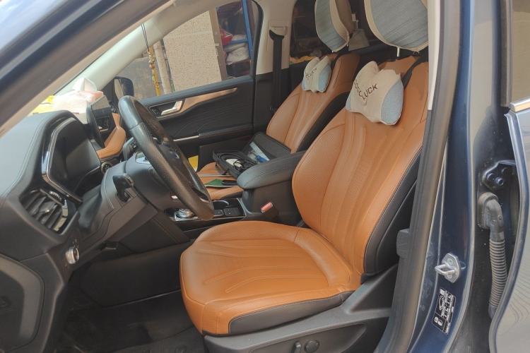 Used Ford Escape 2020 EcoBoost 245 Four-Wheel Drive Luxury Edition Left Front Seat