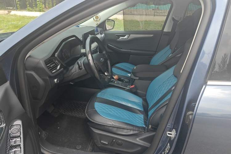 Used Ford Escape 2020 EcoBoost 245 Two-Wheel-Drive Titanium Edition Left Front Seat