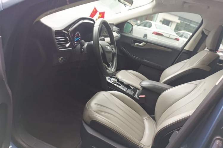 Used Ford Escape 2020 EcoBoost 245 Two-Wheel-Drive Comfort Edition Left Front Seat