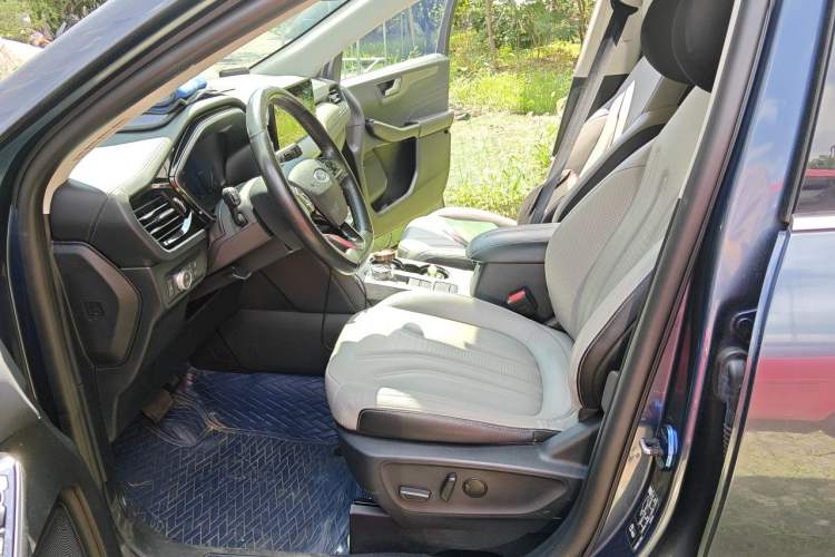 Used Ford Escape 2020 EcoBoost 245 Two-Wheel Drive Smart & Enjoyment Model Left Front Seat