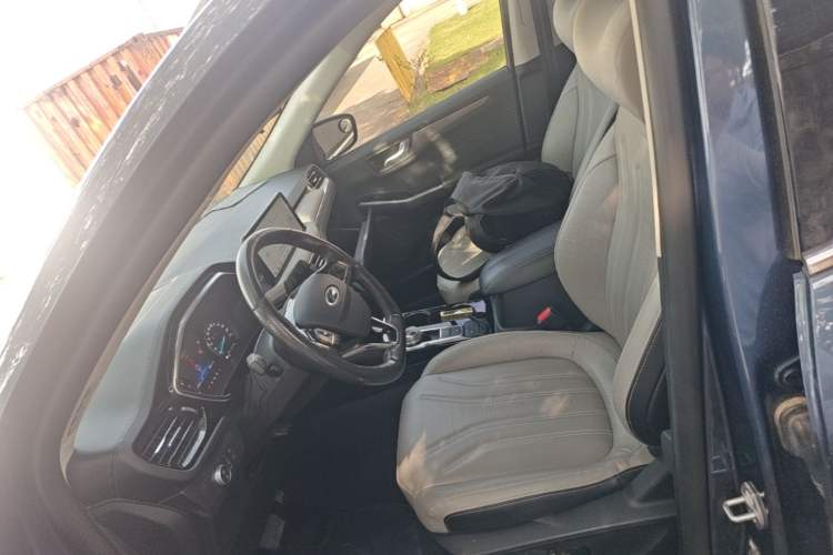 Used Ford Escape 2020 EcoBoost 245 Two-Wheel Drive Smart & Enjoyment Model Left Front Seat