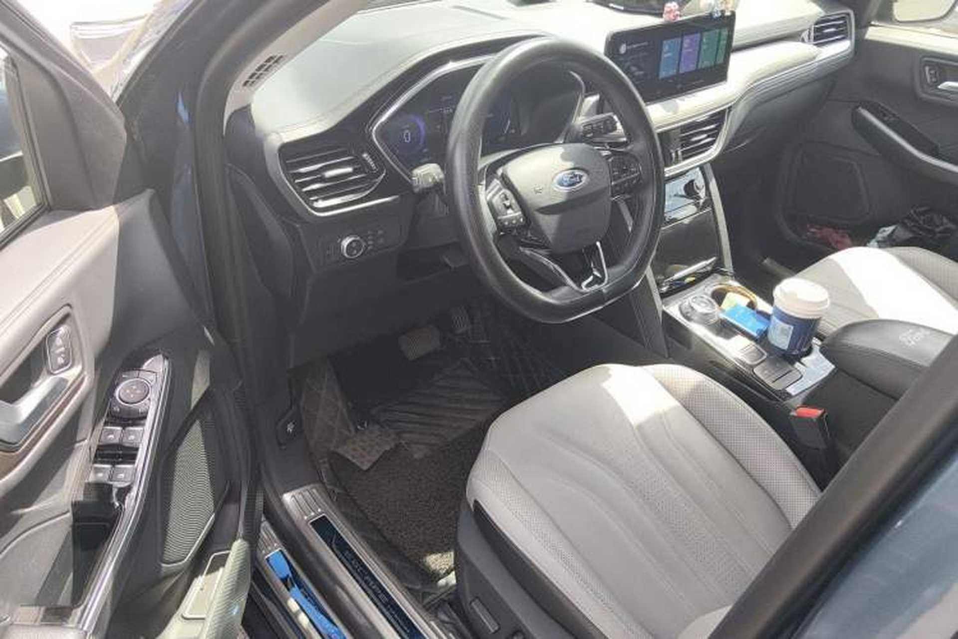 Used Ford Escape 2020 EcoBoost 245 Four-Wheel Drive Luxury Edition Left Front Seat
