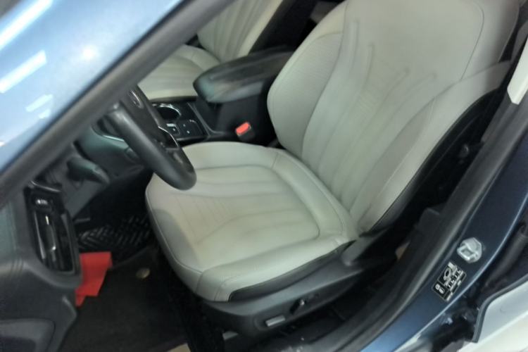 Used Ford Escape 2020 EcoBoost 245 Two-Wheel Drive Smart & Enjoyment Model Left Front Seat