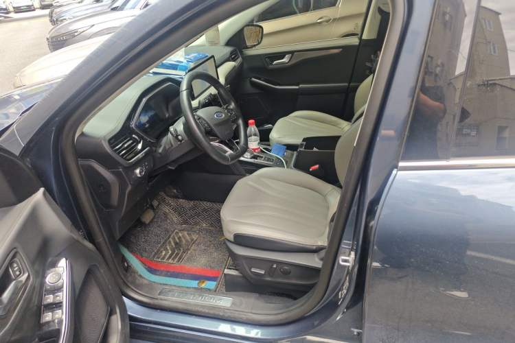 Used Ford Escape 2020 EcoBoost 245 Two-Wheel Drive Smart & Enjoyment Model Left Front Seat
