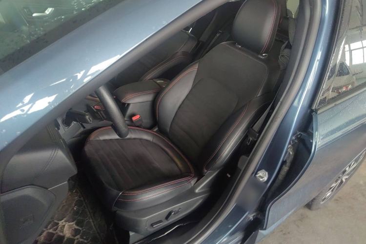 Used Ford Escape 2020 EcoBoost 245 Four-Wheel Drive ST-LINE Deluxe Edition Left Front Seat