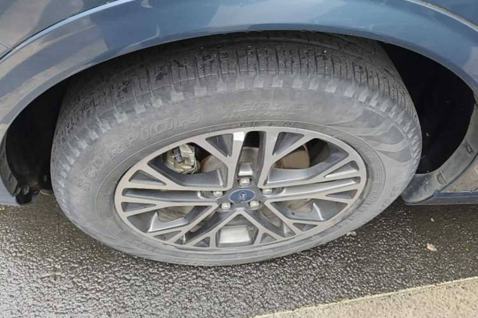 Used Ford Escape 2020 EcoBoost 245 Four-Wheel Drive Luxury Edition Left Front Wheel Hub