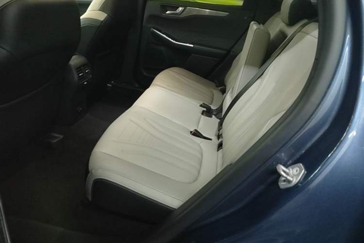 Used Ford Escape 2020 EcoBoost 245 Two-Wheel Drive Smart & Enjoyment Model Left Rear Seat