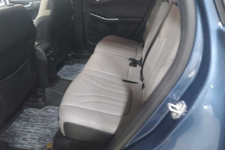 Used Ford Escape 2020 EcoBoost 245 Two-Wheel Drive Smart & Enjoyment Model Left Rear Seat