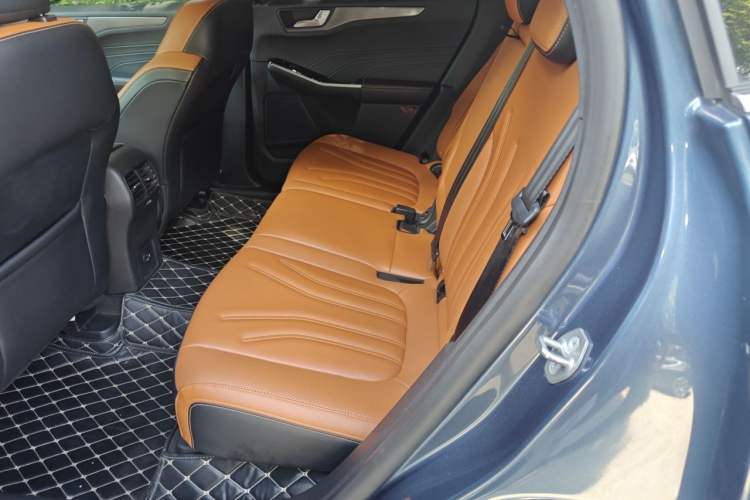 Used Ford Escape 2020 EcoBoost 245 Two-Wheel Drive Smart & Enjoyment Model Left Rear Seat
