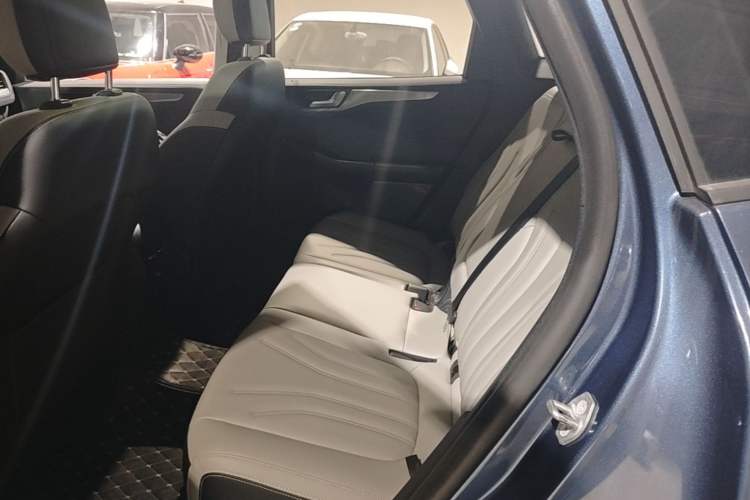 Used Ford Escape 2020 EcoBoost 245 Two-Wheel-Drive Comfort Edition Left Rear Seat