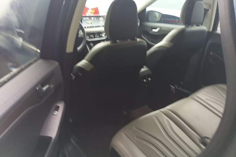Used Ford Escape 2020 EcoBoost 245 Two-Wheel-Drive Comfort Edition Left Rear Seat