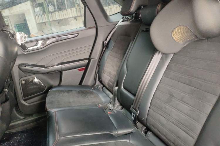 Used Ford Escape 2020 EcoBoost 245 Four-Wheel Drive ST-LINE Deluxe Edition Left Rear Seat