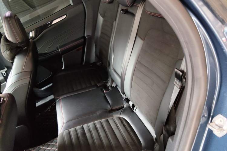 Used Ford Escape 2020 EcoBoost 245 Four-Wheel Drive ST-LINE Deluxe Edition Left Rear Seat