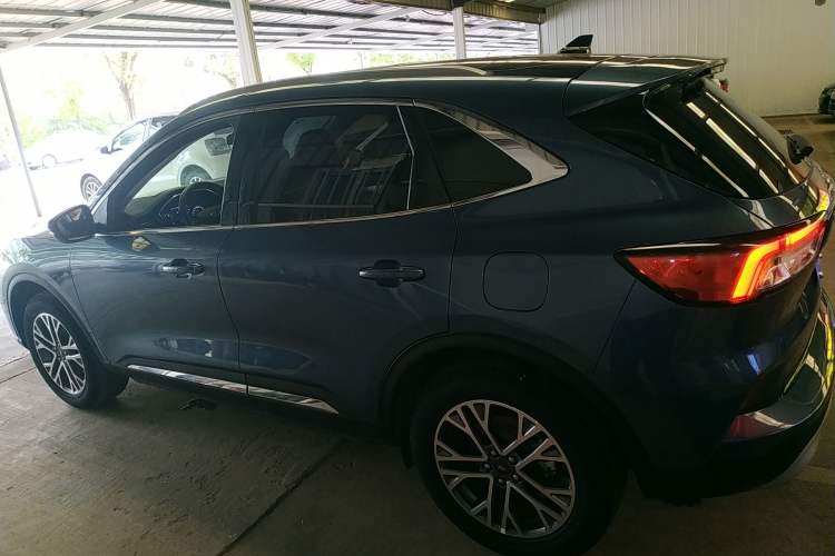 Used Ford Escape 2020 EcoBoost 245 Two-Wheel-Drive Titanium Edition Left Side