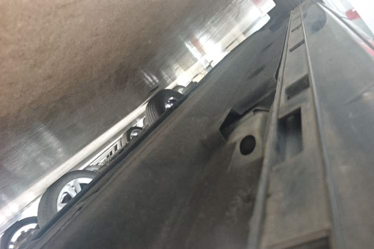 Used Ford Escape 2020 EcoBoost 245 Two-Wheel Drive Smart & Enjoyment Model Left Side Sill