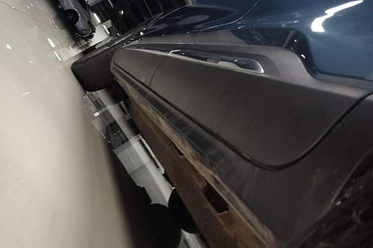 Used Ford Escape 2020 EcoBoost 245 4x4 Enjoyment Model Left Side Sill