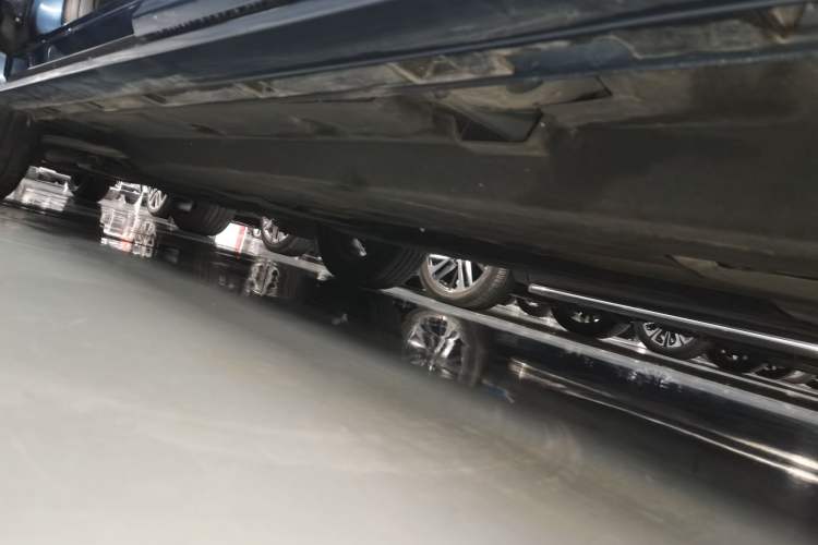 Used Ford Escape 2020 EcoBoost 245 Two-Wheel Drive Smart & Enjoyment Model Left Side Sill