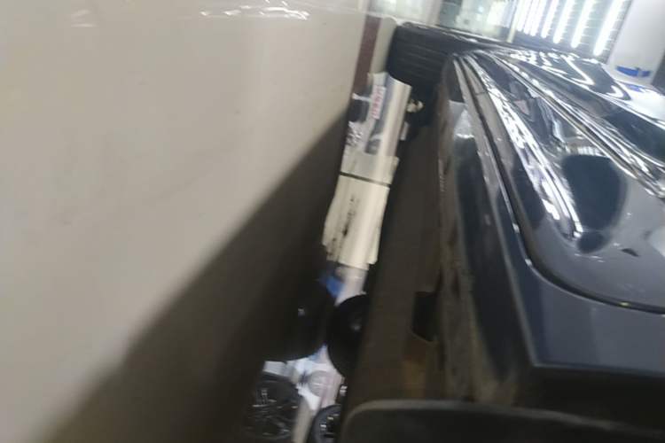 Used Ford Escape 2020 EcoBoost 245 Two-Wheel Drive Smart & Enjoyment Model Left Side Sill